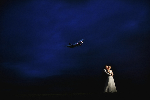 wedding photo by Daniel and Lindsay Stark of Stark Photography, Portland, Oregon wedding photographers | via junebugweddings.com