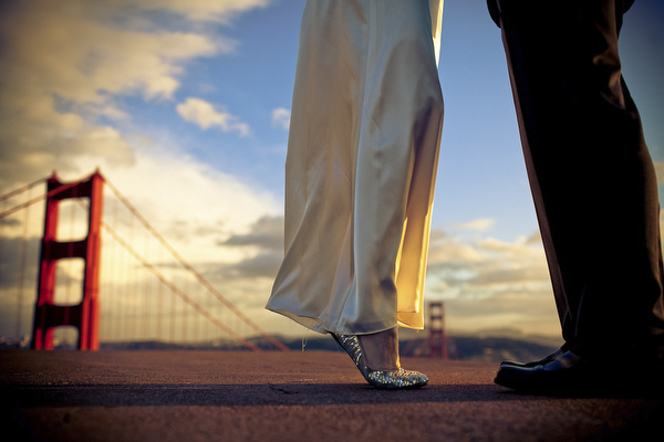 wedding photo by Daniel and Lindsay Stark of Stark Photography, Portland, Oregon wedding photographers | via junebugweddings.com