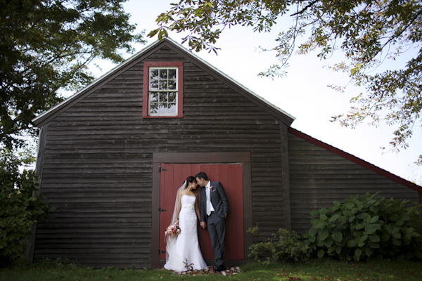 wedding photo by Michele M. Waite, Seattle, Washington wedding photographer | via junebugweddings.com