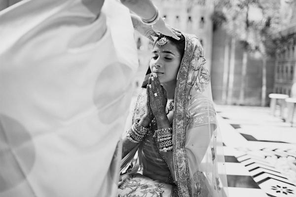 wedding photo by Michele M. Waite, Seattle, Washington wedding photographer | via junebugweddings.com