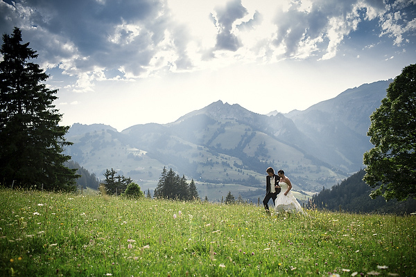 wedding photo by Andreas Feusi, Switzerland wedding photographer | via junebugweddings.com