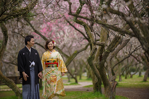 wedding photo by 37 Frames Photography - Tokyo, Japan wedding photographer | via junebugweddings.com