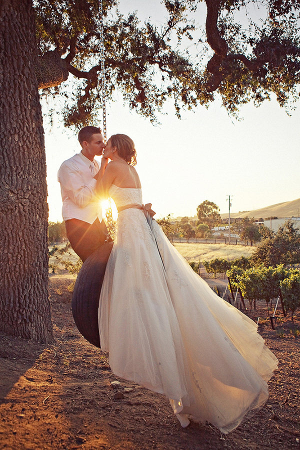 wedding photo by Heather Elizabeth Photography | via junebugweddings.com