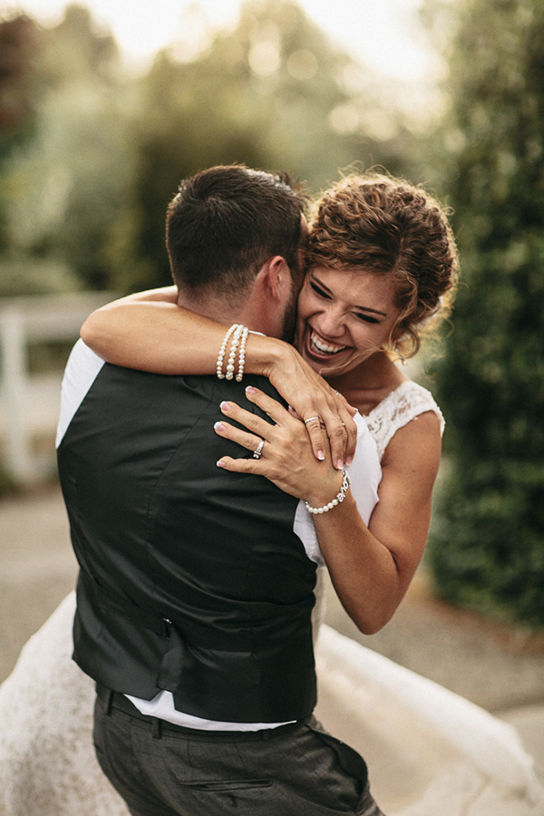 wedding photo by Heather Elizabeth Photography | via junebugweddings.com