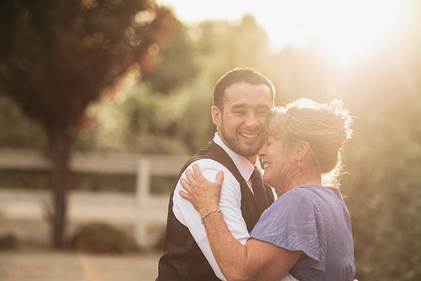 wedding photo by Heather Elizabeth Photography | via junebugweddings.com