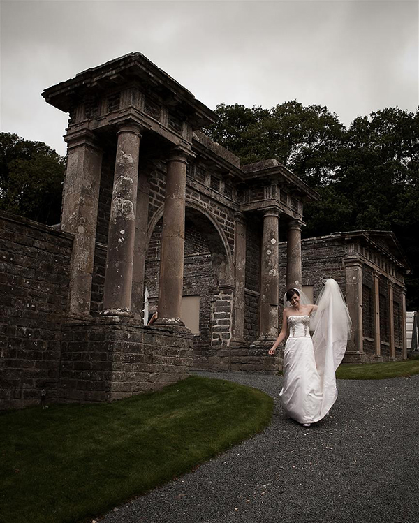 Wedding Photo by Chris Barroccu Photography | via Junebugweddings.com