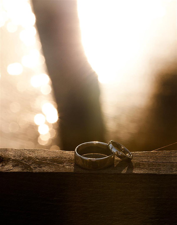 Wedding Photo by Chris Barroccu Photography | via Junebugweddings.com