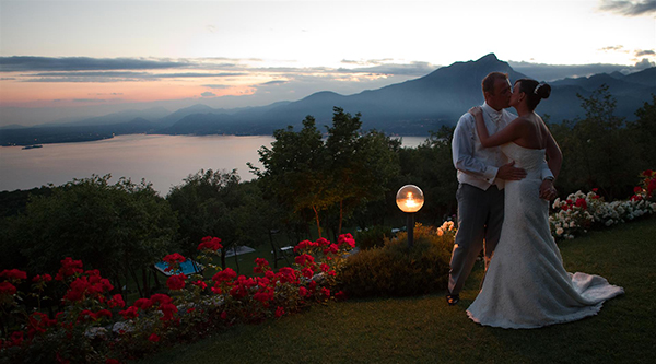 Wedding Photo by Chris Barroccu Photography | via Junebugweddings.com