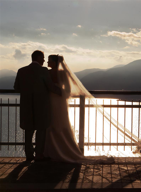 Wedding Photo by Chris Barroccu Photography | via Junebugweddings.com