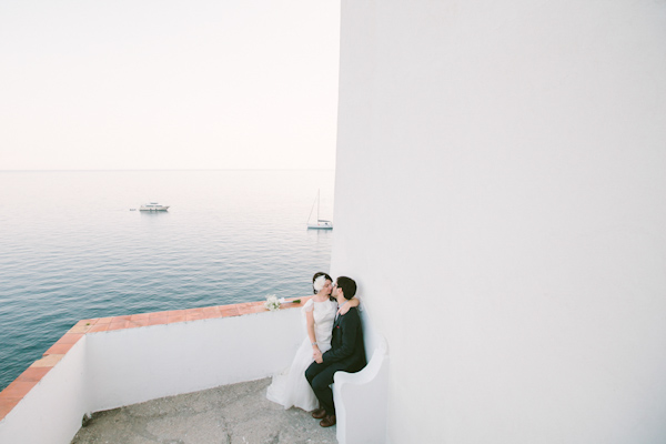 wedding photo by Alessandro and Veronica Roncaglione | via junebugweddings.com