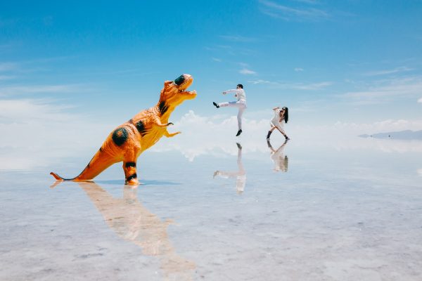 pre-wedding in bolivia, uyuni, salar desert