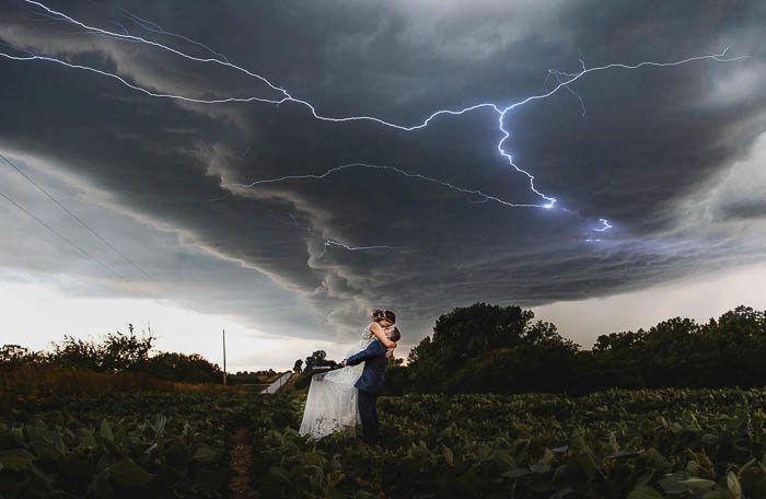 stormy wedding photo botb honorable mention