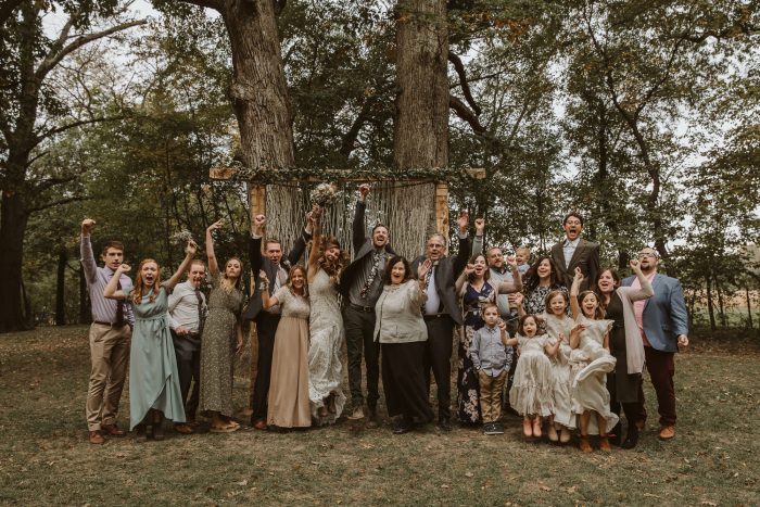 group wedding photo of large family