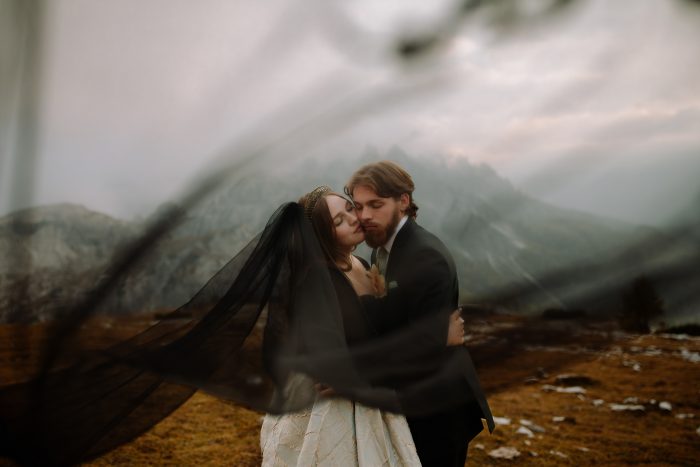 wedding elopement with black veil in the Dolomites
