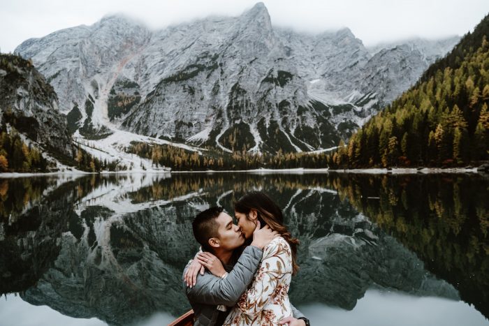 engaged couple kissing in the Dolomites 